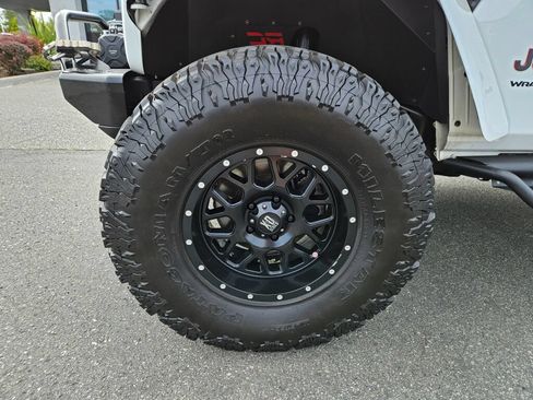 Used 2021 Jeep Wrangler Rubicon AWD/4WD image 11
