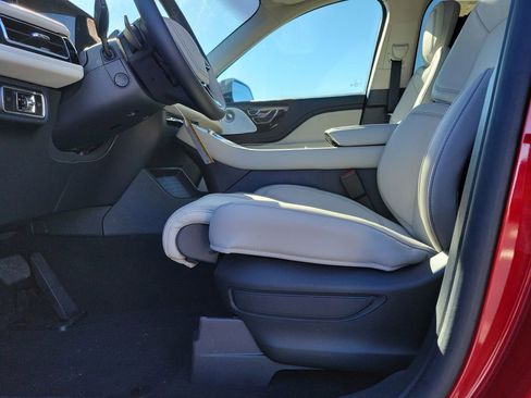 New 2025 Lincoln Aviator Reserve w/ Equipment Group 201A image 18