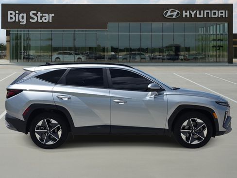 Used 2025 Hyundai Tucson SEL FWD image 5