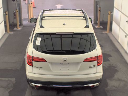 Used 2017 Honda Pilot Touring image 5