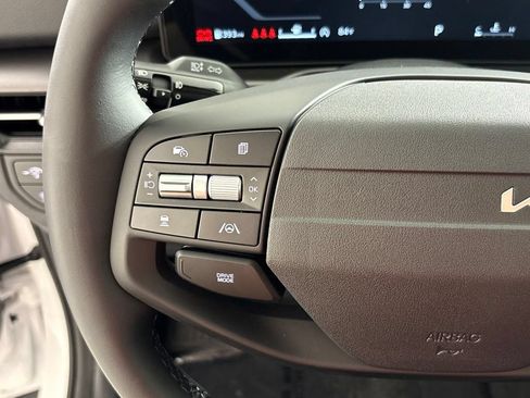 New 2026 Kia Sportage SX FWD image 30