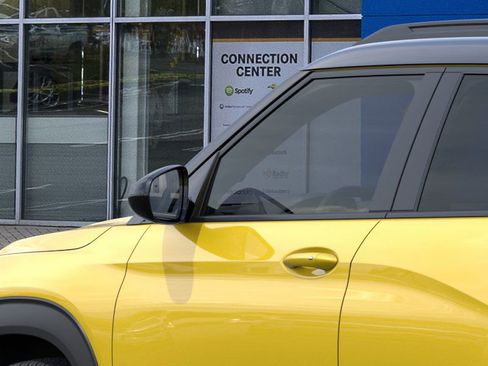 New 2025 Chevrolet TrailBlazer RS w/ Convenience Package image 36