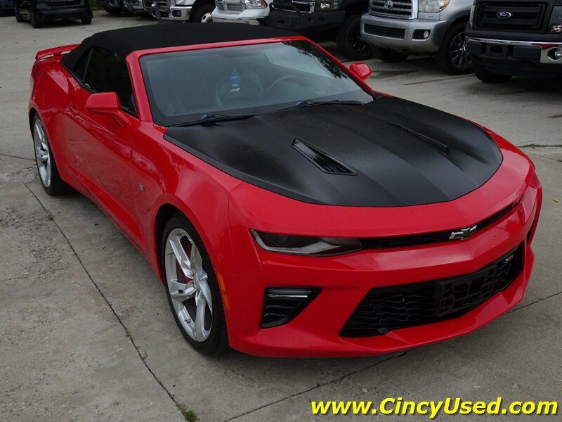 Used 2016 Chevrolet Camaro SS RWD image 3