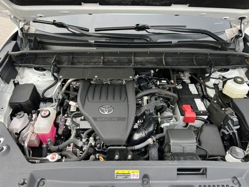 Used 2023 Toyota Highlander XSE image 16