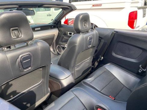 Used 2019 Ford Mustang Premium RWD image 13