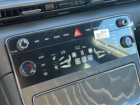 New 2026 Genesis GV80 3.5T Prestige AWD/4WD image 18