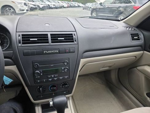 Used 2007 Ford Fusion S FWD image 16