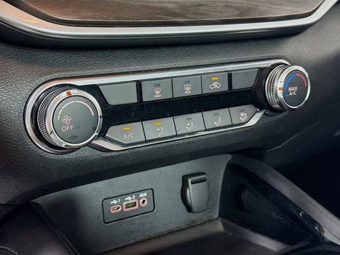 Used 2023 Nissan Altima 2.5 SV image 15