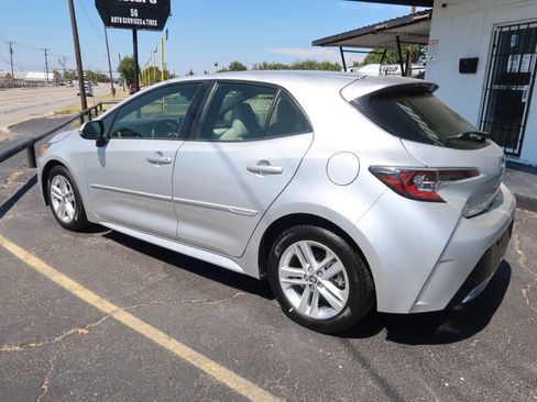Used 2019 Toyota Corolla SE FWD image 6