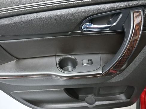 Used 2016 Chevrolet Traverse LTZ image 19