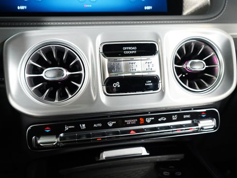 Used 2025 Mercedes-Benz G 63 AMG 4MATIC image 12