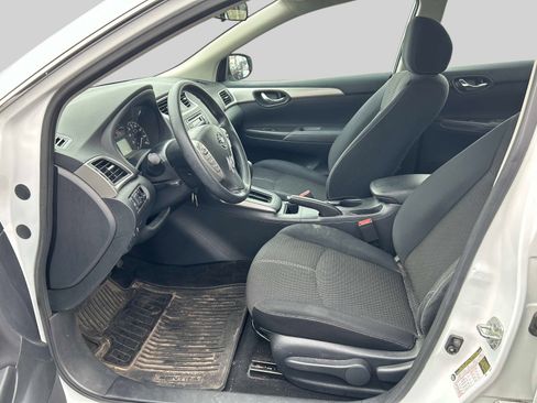 Used 2017 Nissan Sentra S image 9