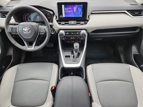 Used 2024 Toyota RAV4 XLE Premium image 20