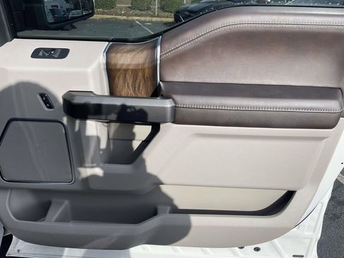 Used 2019 Ford F150 Limited image 45