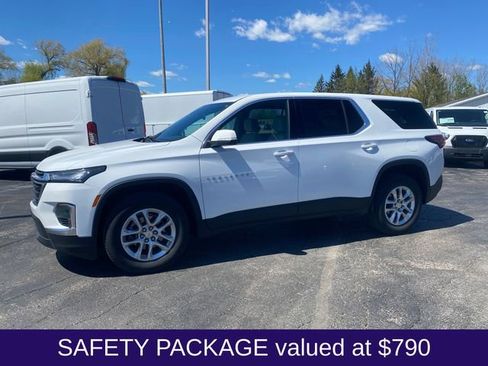 Used 2023 Chevrolet Traverse LS w/ Safety Package FWD image 2