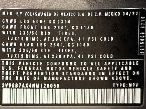 Used 2022 Volkswagen Tiguan SE R-Line AWD/4WD image 44