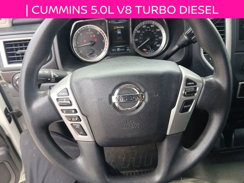 Used 2017 Nissan Titan S AWD/4WD image 13