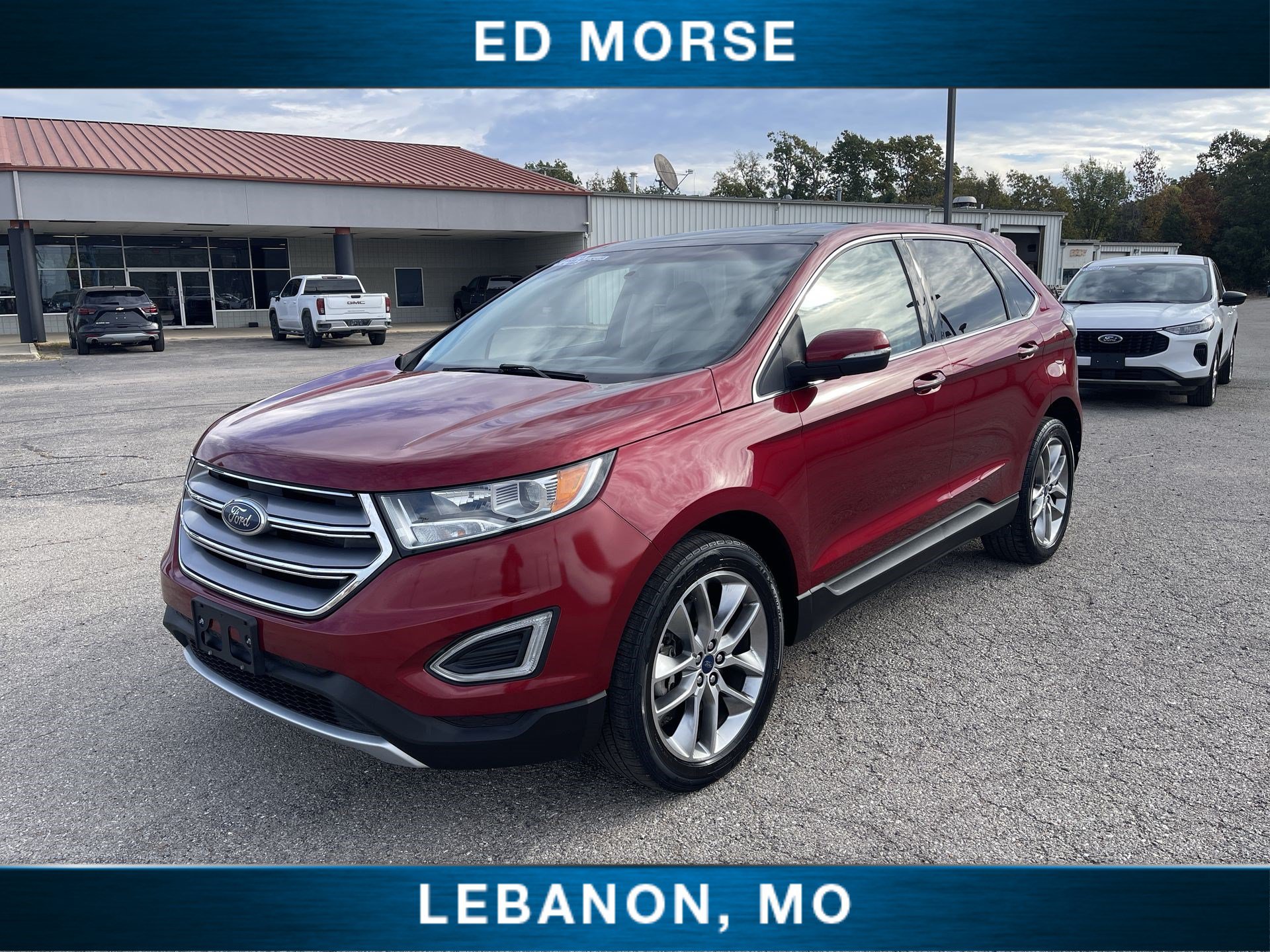 Used 2018 Ford Edge Titanium w/ Cold Weather Package AWD/4WD image 4