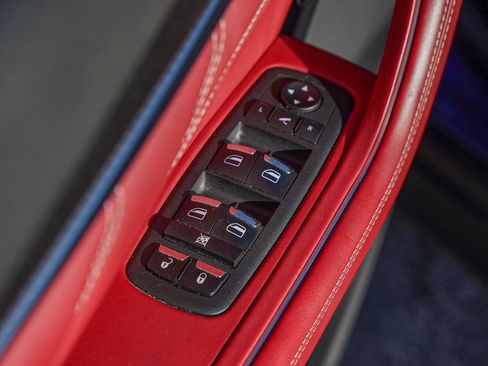 Certified 2022 Maserati Levante Modena S AWD/4WD image 27