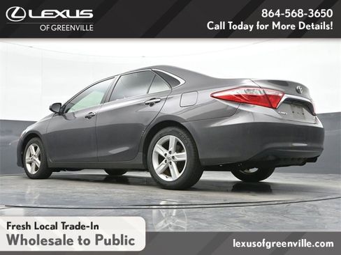 Used 2015 Toyota Camry LE image 14