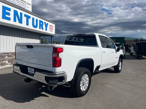 Used 2021 Chevrolet Silverado 2500 LT w/ Z71 Off-Road Package AWD/4WD image 12