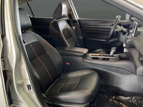 Used 2021 Nissan Altima 2.5 SR w/ SR Premium Package FWD image 25