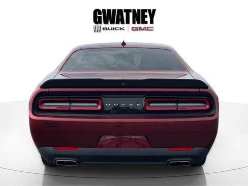 Used 2023 Dodge Challenger SXT w/ Plus Package image 6