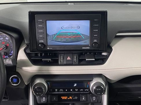 Certified 2022 Toyota RAV4 XLE Premium FWD image 15