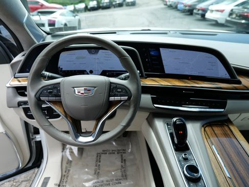 Used 2021 Cadillac Escalade Sport Platinum image 18