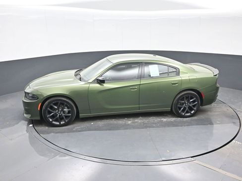 Used 2022 Dodge Charger SXT w/ Driver Convenience Group image 18