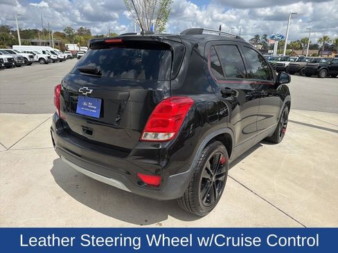 Used 2020 Chevrolet Trax LT w/ Redline Edition image 9