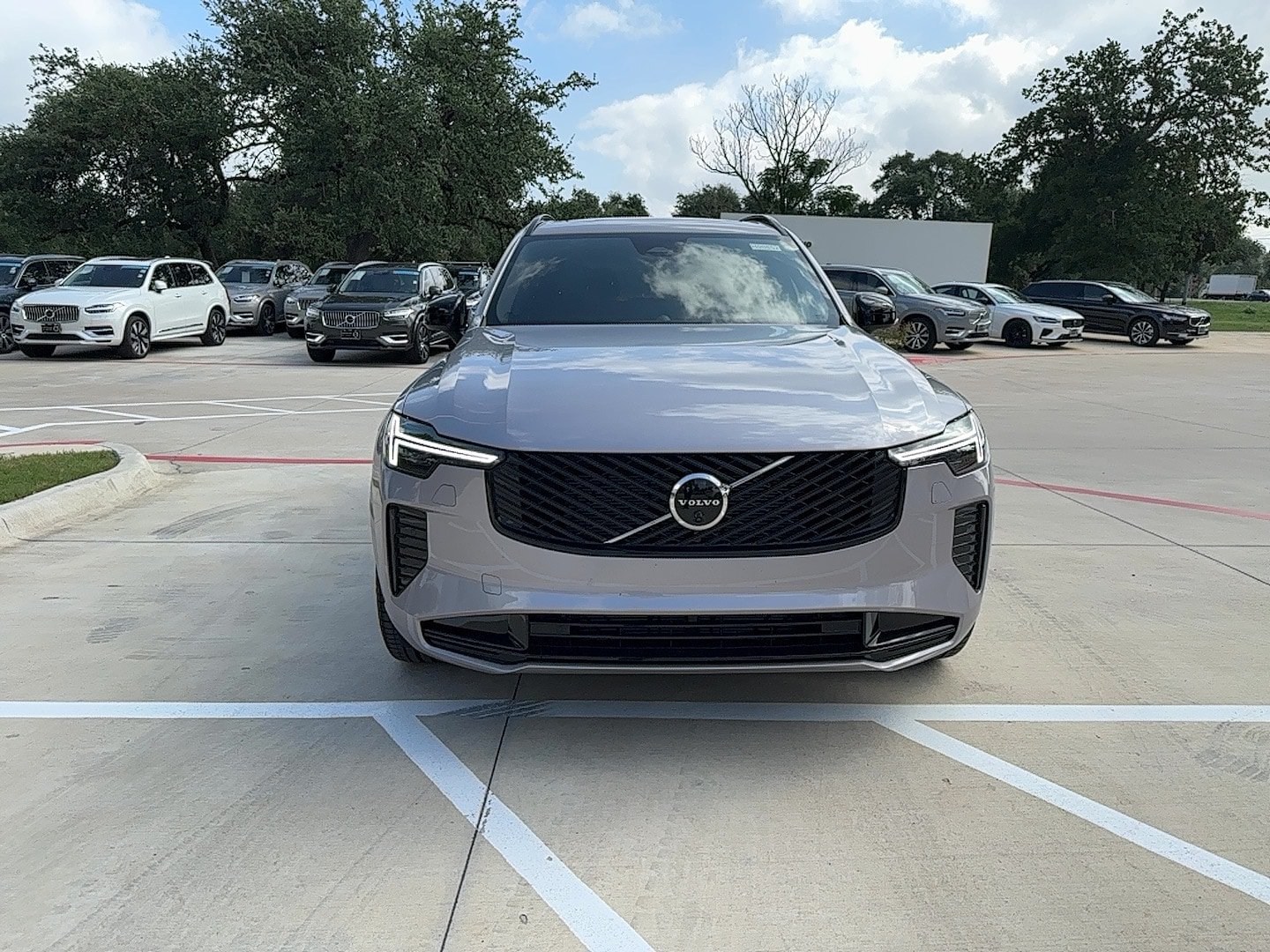 Used 2026 Volvo XC90 B6 Ultra w/ Protection Package Premier AWD/4WD image 9