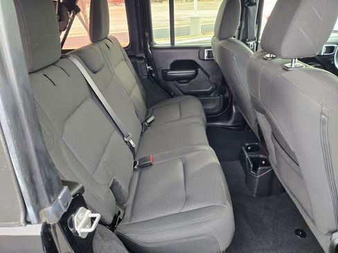 Used 2021 Jeep Wrangler Unlimited Sport image 13