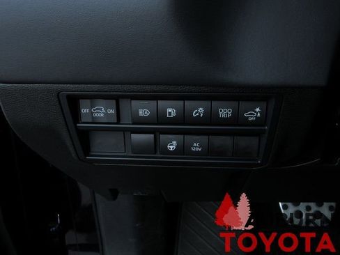 New 2025 Toyota Sequoia Platinum image 11