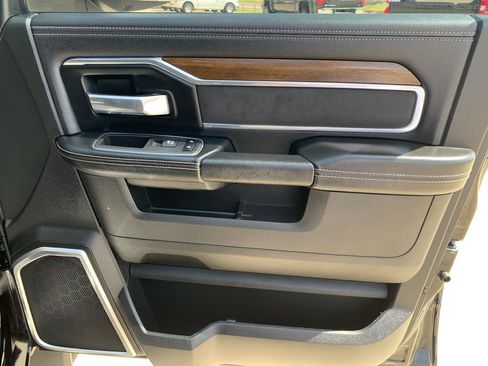 Used 2022 RAM 3500 Laramie AWD/4WD image 13