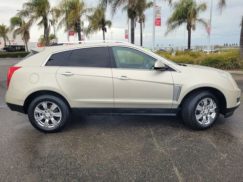 Used 2015 Cadillac SRX Luxury w/ Trailering Package image 3