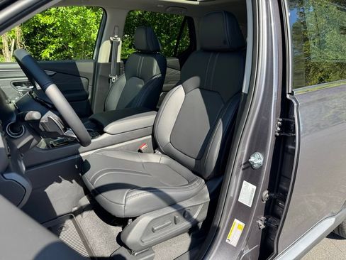 Certified 2026 Honda Pilot Touring image 8