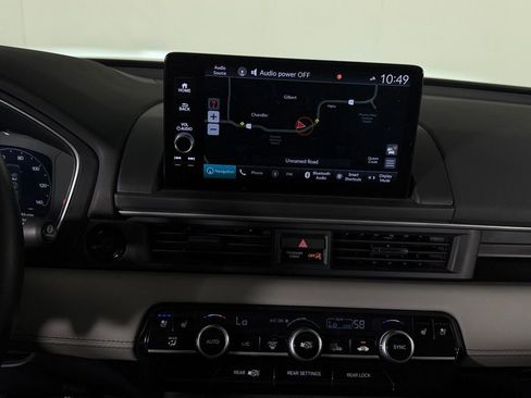 Used 2024 Honda Pilot Elite image 19