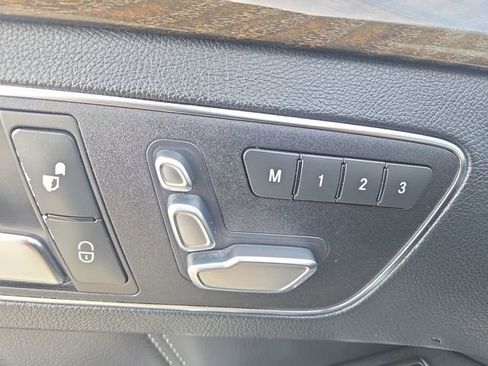 Used 2016 Mercedes-Benz E 350 Sedan image 18