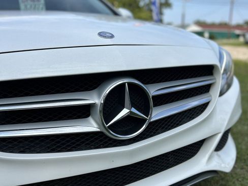 Used 2015 Mercedes-Benz C 300 4MATIC Sedan image 5