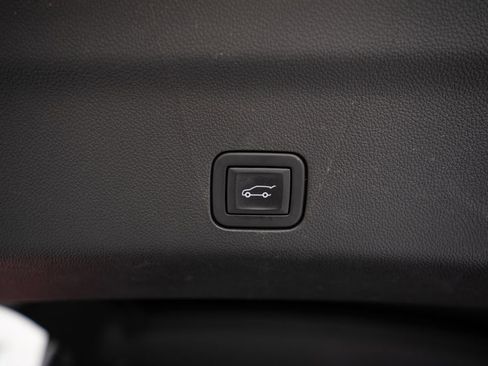 Used 2023 Cadillac Escalade ESV V w/ LPO, ONYX Package AWD/4WD image 53