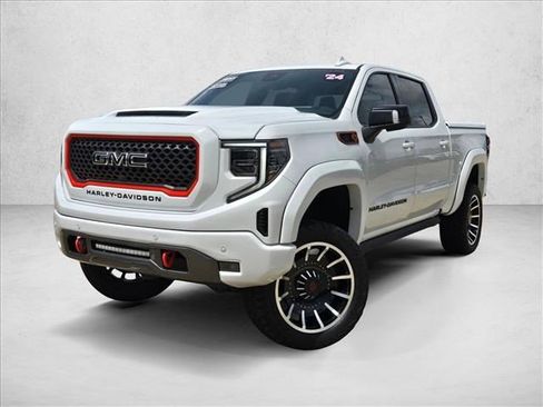 Used 2024 GMC Sierra 1500 AT4 w/ Technology Package AWD/4WD image 1
