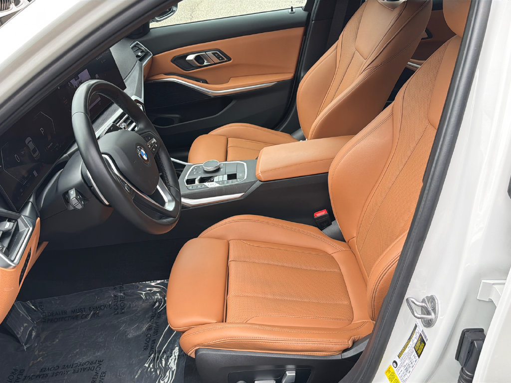 Used 2023 BMW 330i Sedan w/ Driving Assistance Package RWD image 9