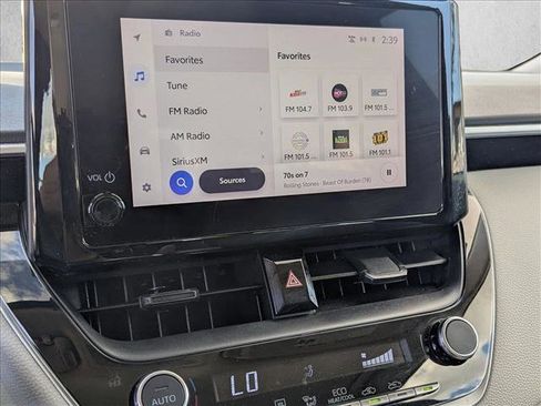 Used 2023 Toyota Corolla LE image 14