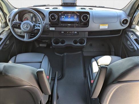 New 2025 Mercedes-Benz Sprinter 2500 image 13