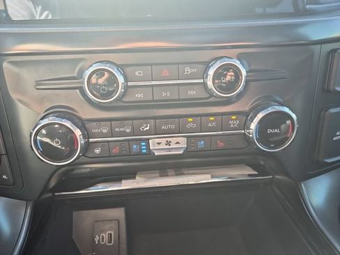 Certified 2025 Ford F150 Lariat AWD/4WD image 17