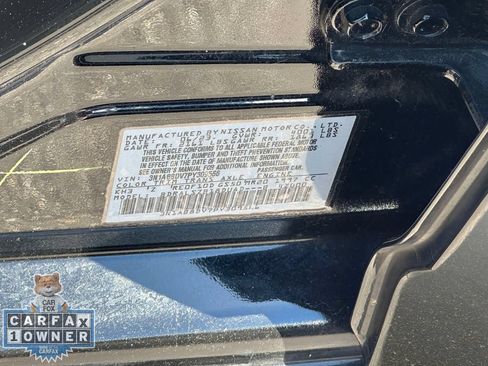 Used 2023 Nissan Sentra SR w/ SR Premium Package FWD image 23