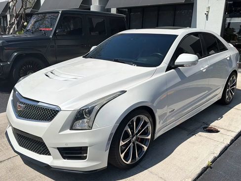 Used 2016 Cadillac ATS V w/ Luxury Package RWD image 2