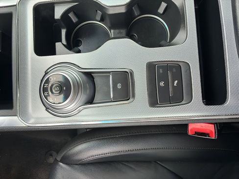 Used 2021 Ford Edge Titanium image 20