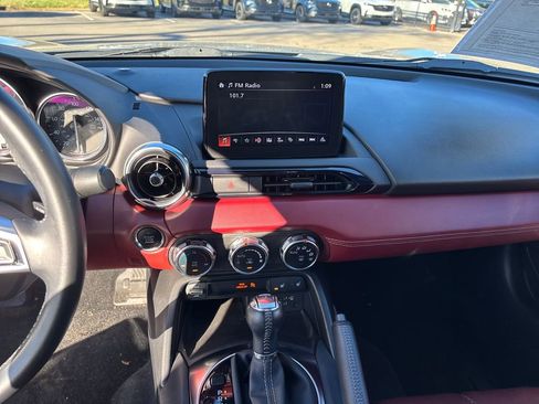 Certified 2020 MAZDA MX-5 Miata RF Grand Touring image 17